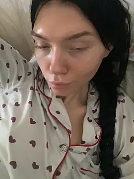 Lisaaa Alisa online show from October 3, 9:36 am