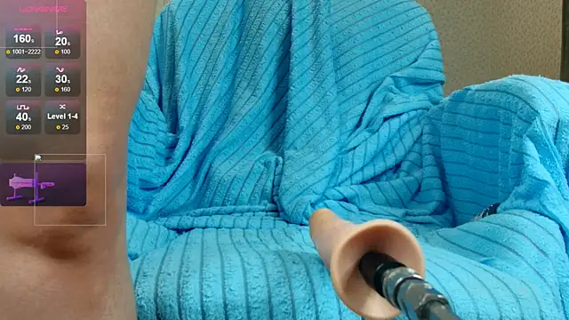 oliviiaa online show from April 23, 11:18 pm