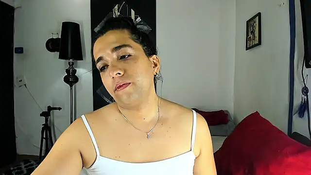 SARAMISHA online show from April 25, 5:10 pm