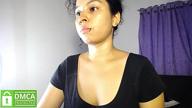 Snapshot of Mr_MrsCurie chatting on October 10, 10:36 pm Mr MrsCurie online show from October 10, 10:36 pm