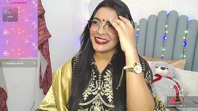 lakshmiraniii online show from April 20, 7:06 pm