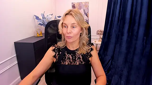 Sinty Devis online show from September 25, 11:53 am