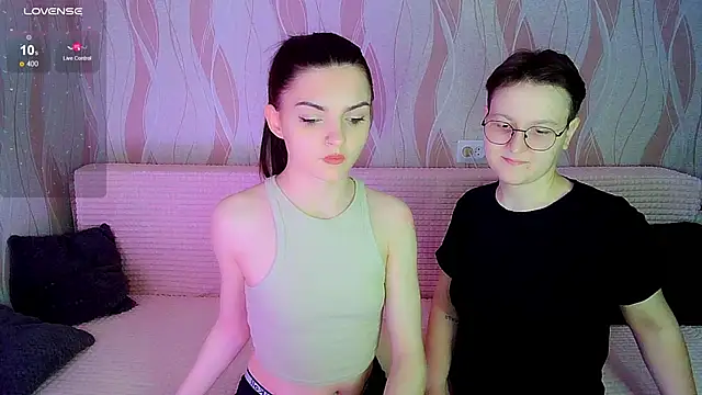  crazy baby  online show from October 10, 10:58 pm