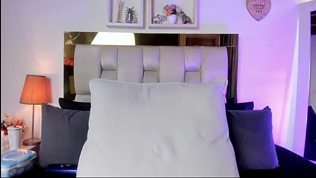 emmy r online show from April 14, 12:16 pm