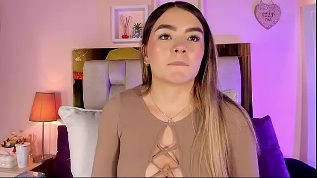 emmy r online show from April 25, 2:14 pm