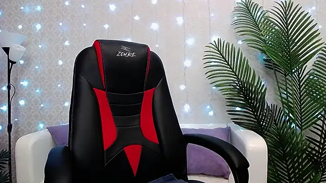 Camelia Lillie online show from April 23, 2:52 am