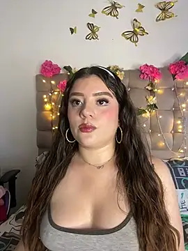 Jullieetta online show from June 26, 7:37 pm
