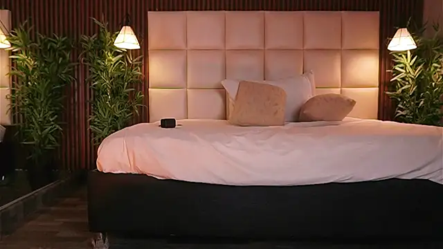 EriKlein online show from April 22, 2:52 am