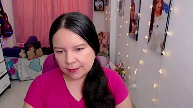 claryssa  online show from June 6, 8:04 pm