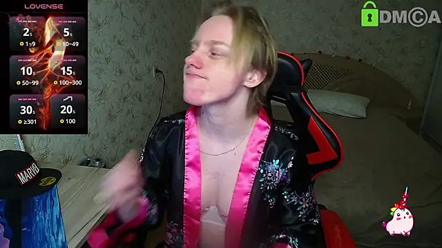 Alexis Gordon online show from February 20, 8:09 pm