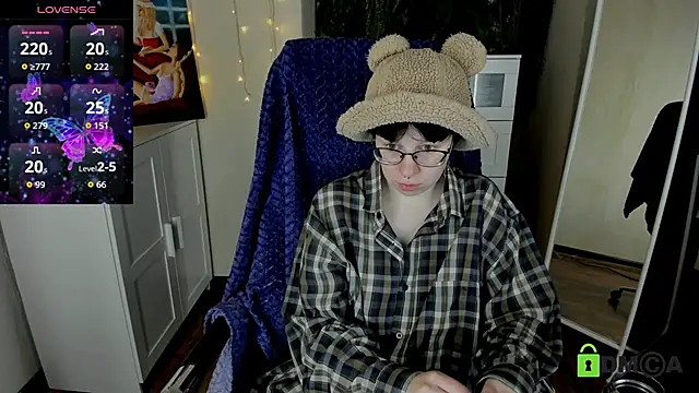 Melissa Wells online show from October 16, 10:01 pm