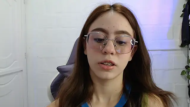 BlairVicent online show from September 18, 12:26 pm