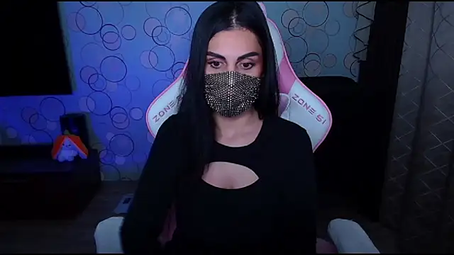   Yasmina   online show from October 6, 9:15 am