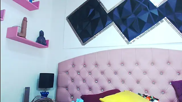 Snapshot of andrea_safeira_doll chatting on October 1, 11:20 pm andrea safeira doll online show from October 1, 11:20 pm