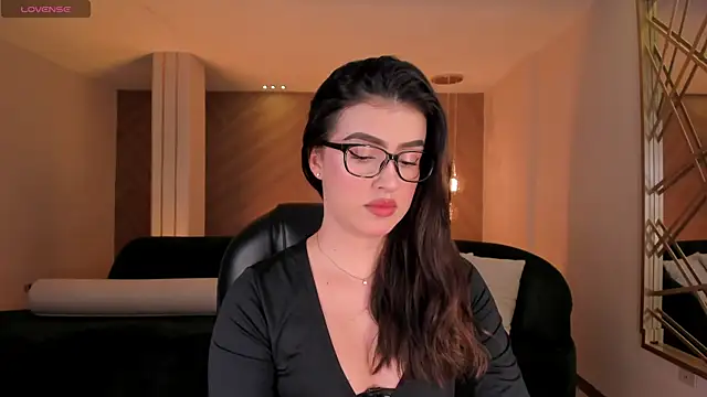 PaulinaSantos  online show from July 22, 8:10 pm