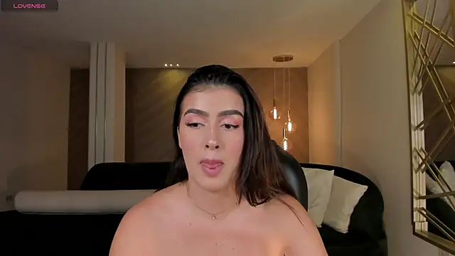 PaulinaSantos  online show from June 10, 8:18 pm