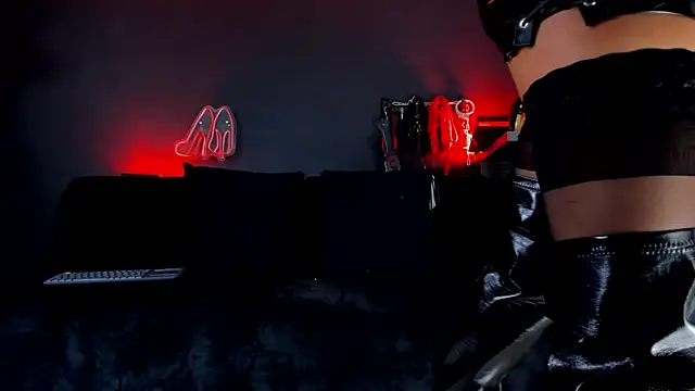 AshleyStones online show from April 23, 7:38 pm