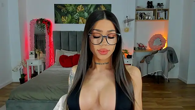 Fancy Jenn online show from January 17, 1:57 am