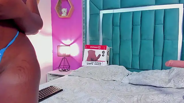 LORENSCOLLINS online show from March 8, 2:04 am