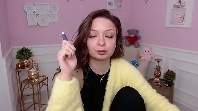 LucySkilar online show from February 24, 5:50 am