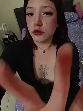 ALISA DI online show from April 5, 1:37 am