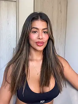 MelissaWaltton online show from July 16, 9:30 pm