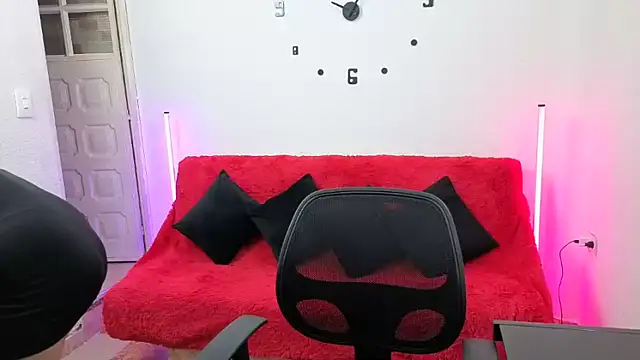  sweetcarla online show from October 2, 3:06 pm