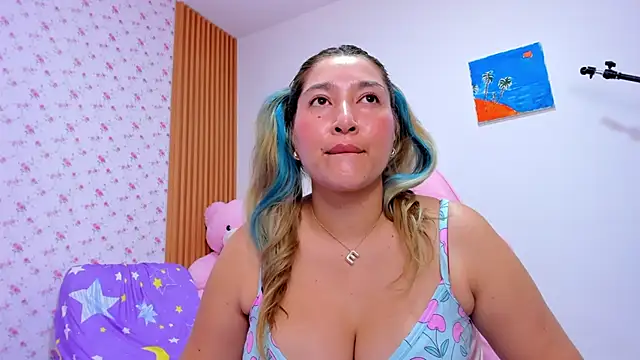 Soyqueen online show from April 24, 4:37 am