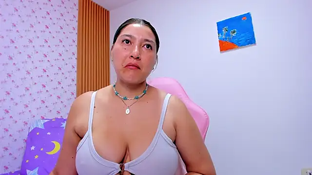 Soyqueen online show from April 21, 6:53 am