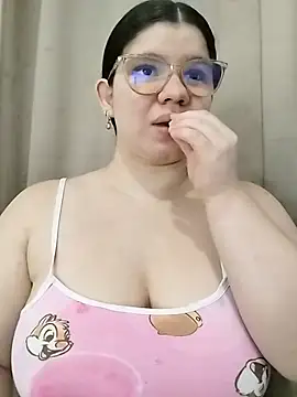 Danzel1105 online show from April 26, 3:15 am