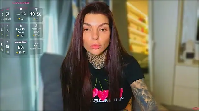 tattooedBabyy online show from April 18, 9:12 am