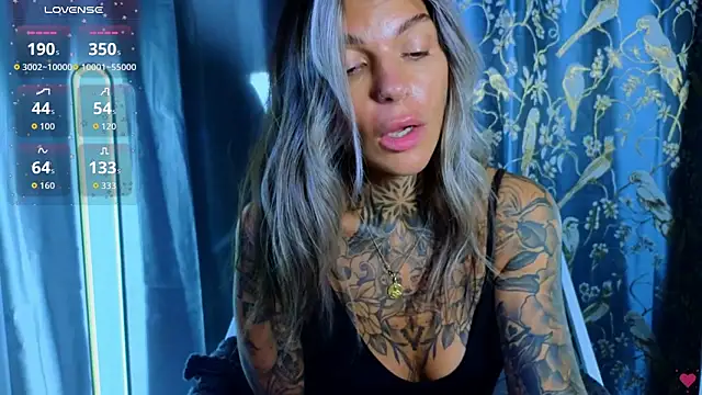 tattooedBabyy online show from November 1, 11:25 am