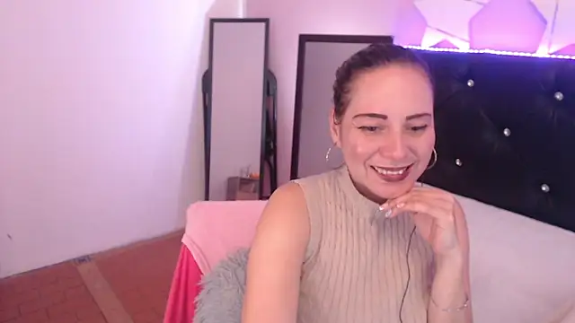 camila delarosa online show from October 24, 4:36 pm