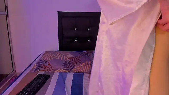 ChloeAddamss online show from December 5, 6:35 am