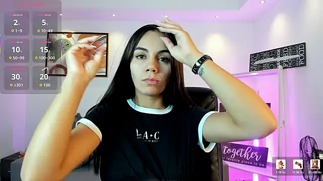 martina mancini online show from April 24, 12:30 pm