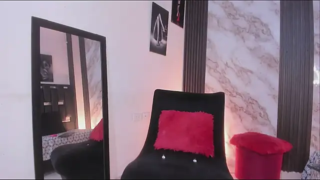 katherina diaz online show from April 23, 2:30 am