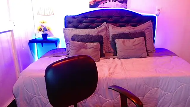 Dominik girl online show from October 30, 9:38 pm