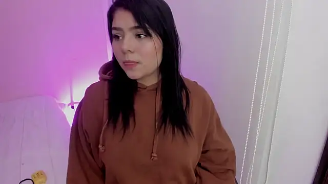 Oriana Guzman online show from April 21, 4:41 am