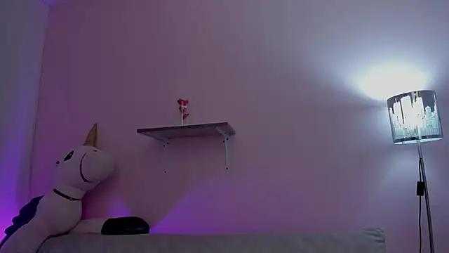 Oriana Guzman online show from April 27, 3:25 am