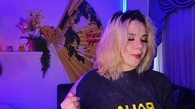 albaismynameX online show from April 24, 12:30 pm