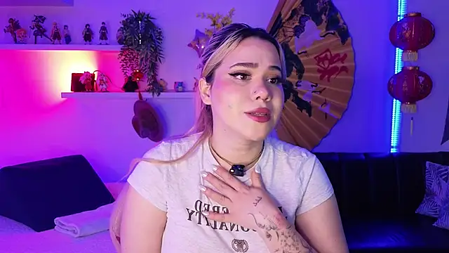 albaismynameX online show from April 25, 12:41 pm