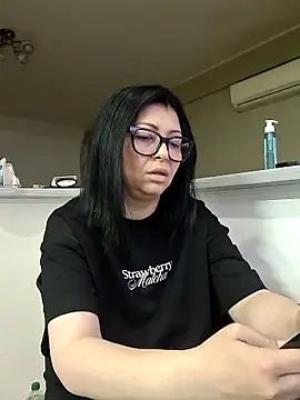 Milf Abigail online show from April 27, 3:14 am