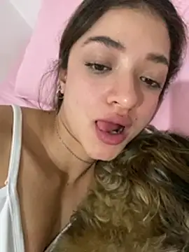 Alicia ALICIA online show from April 25, 9:45 pm