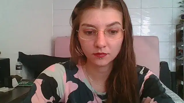 Snapshot of SweetyBabyDemon chatting on October 6, 2:12 pm SweetyBabyDemon online show from October 6, 2:12 pm