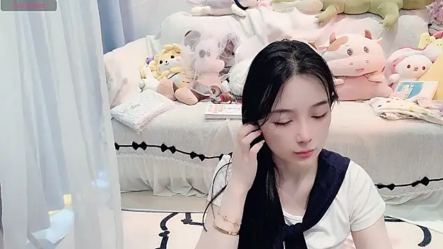 AKiKi711 online show from April 22, 4:53 am