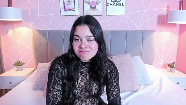 Snapshot of zara__sweet chatting on September 15, 4:36 pm zara sweet online show from September 15, 4:36 pm