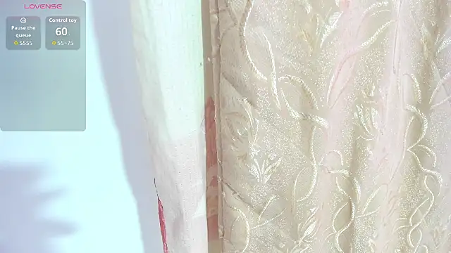 Kylie2211 online show from January 8, 2:26 am