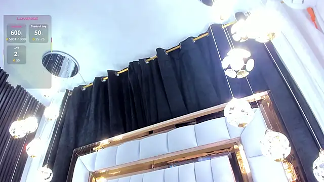 SarayRoyse online show from October 16, 8:22 pm