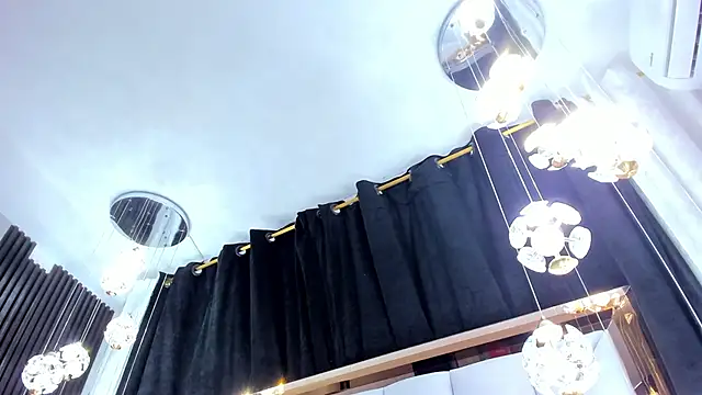 SarayRoyse online show from September 29, 8:36 pm