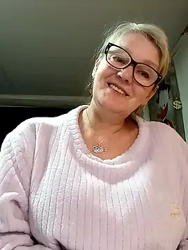 irinamaux online show from April 21, 2:51 am